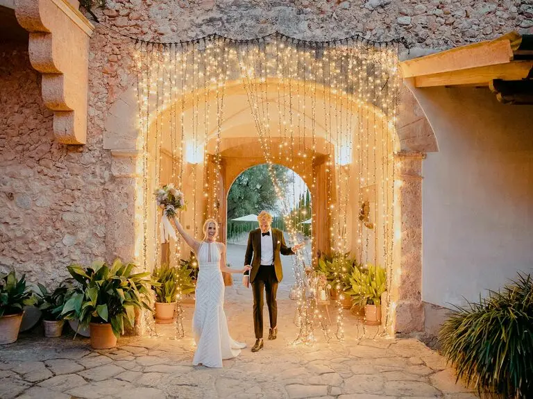 75 Wedding Entrance Songs for an Epic Grand Entrance (2025)